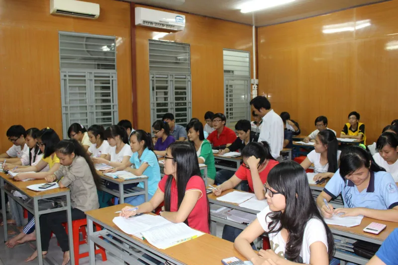 Luyện thi đại học Nỗi trăn trở của nhiều học sinh cuối cấp 2